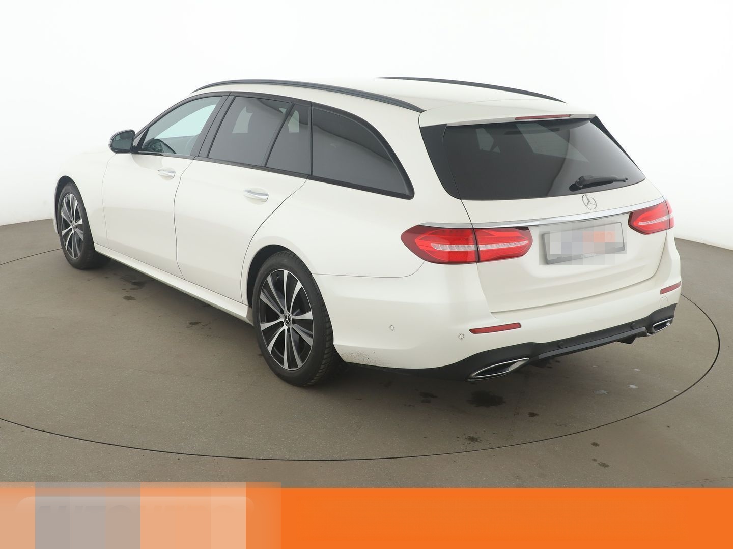 Mercedes-Benz E 220 d AMG Line Aut.*NAVI*360*LED*SHZ* foto 4