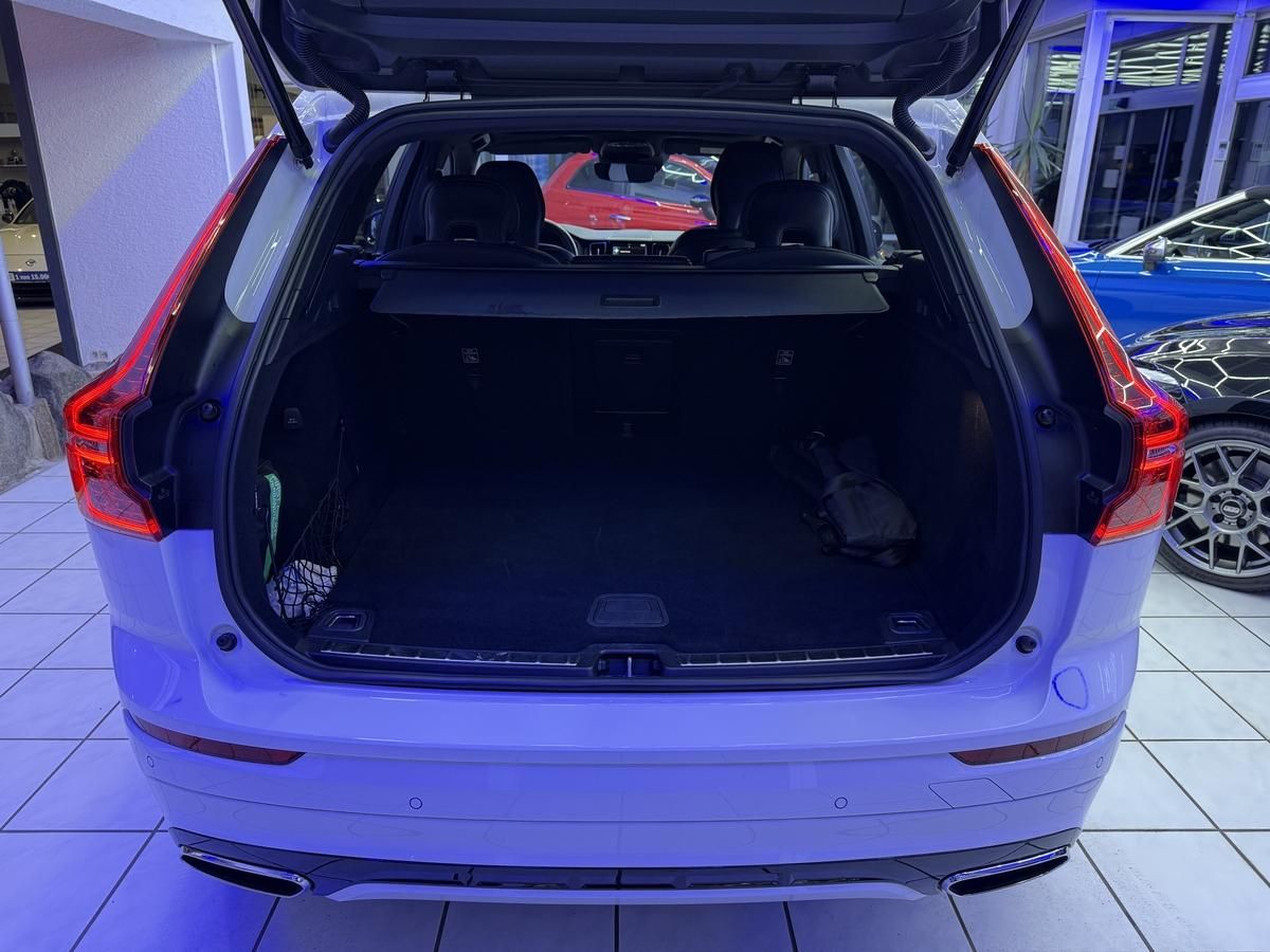 Volvo XC60 2.0 T4 R Design foto 17
