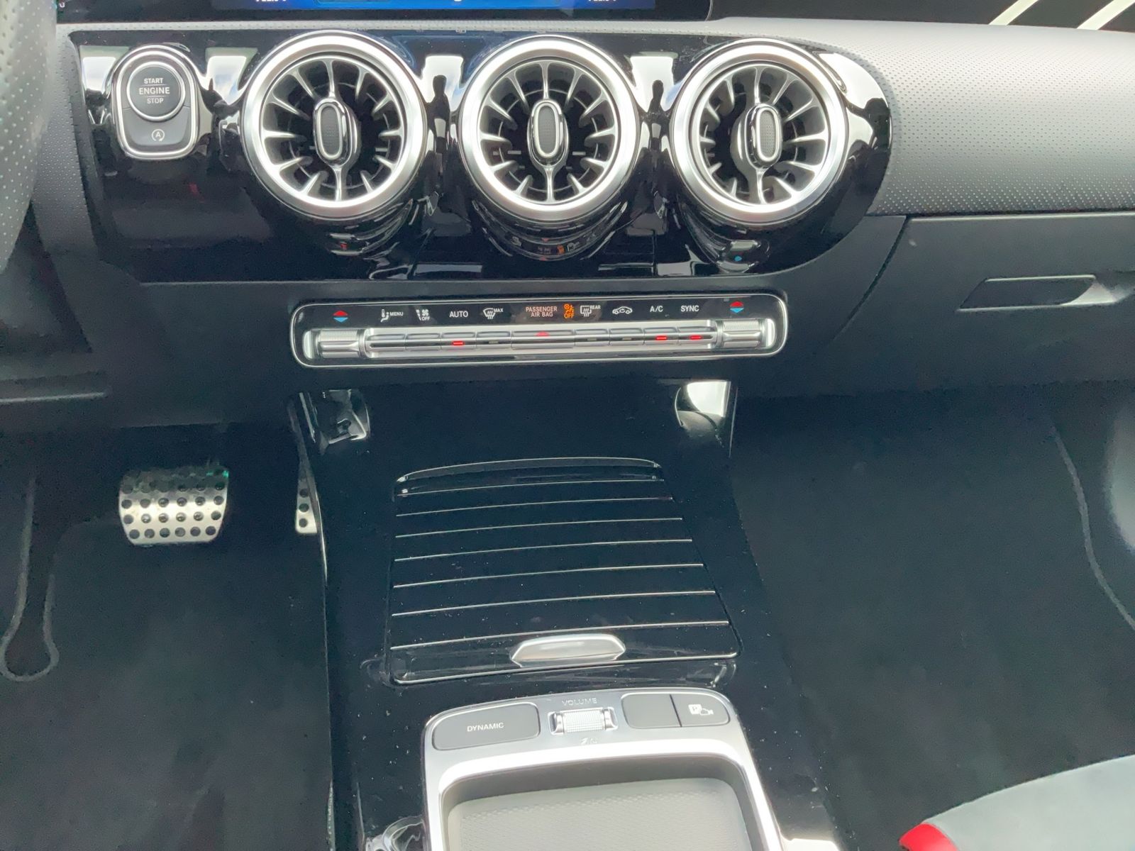 Mercedes-Benz A 35 AMG 4Matic AMG Speedshift DCT 8G AMG Line A foto 16