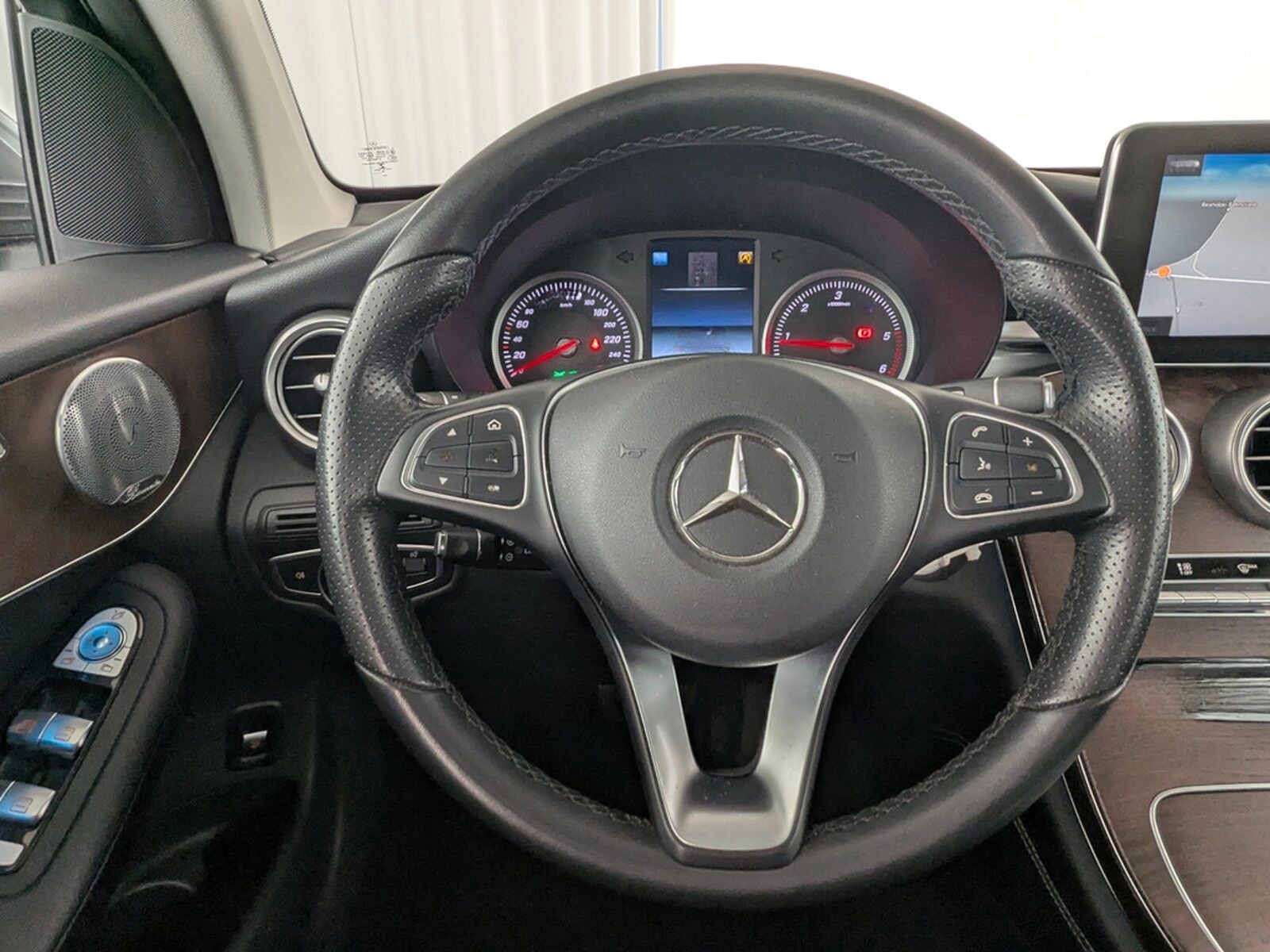 Mercedes-Benz GLC 250 d Exclusive 4Matic LED+NAVI+SHZ+RFK+AWR+ foto 18