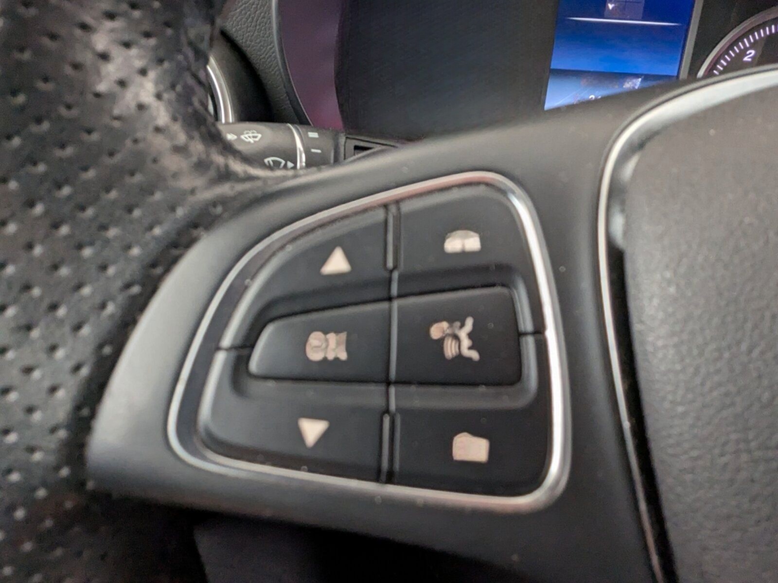 Mercedes-Benz GLC 250 d Exclusive 4Matic LED+NAVI+SHZ+RFK+AWR+ foto 23