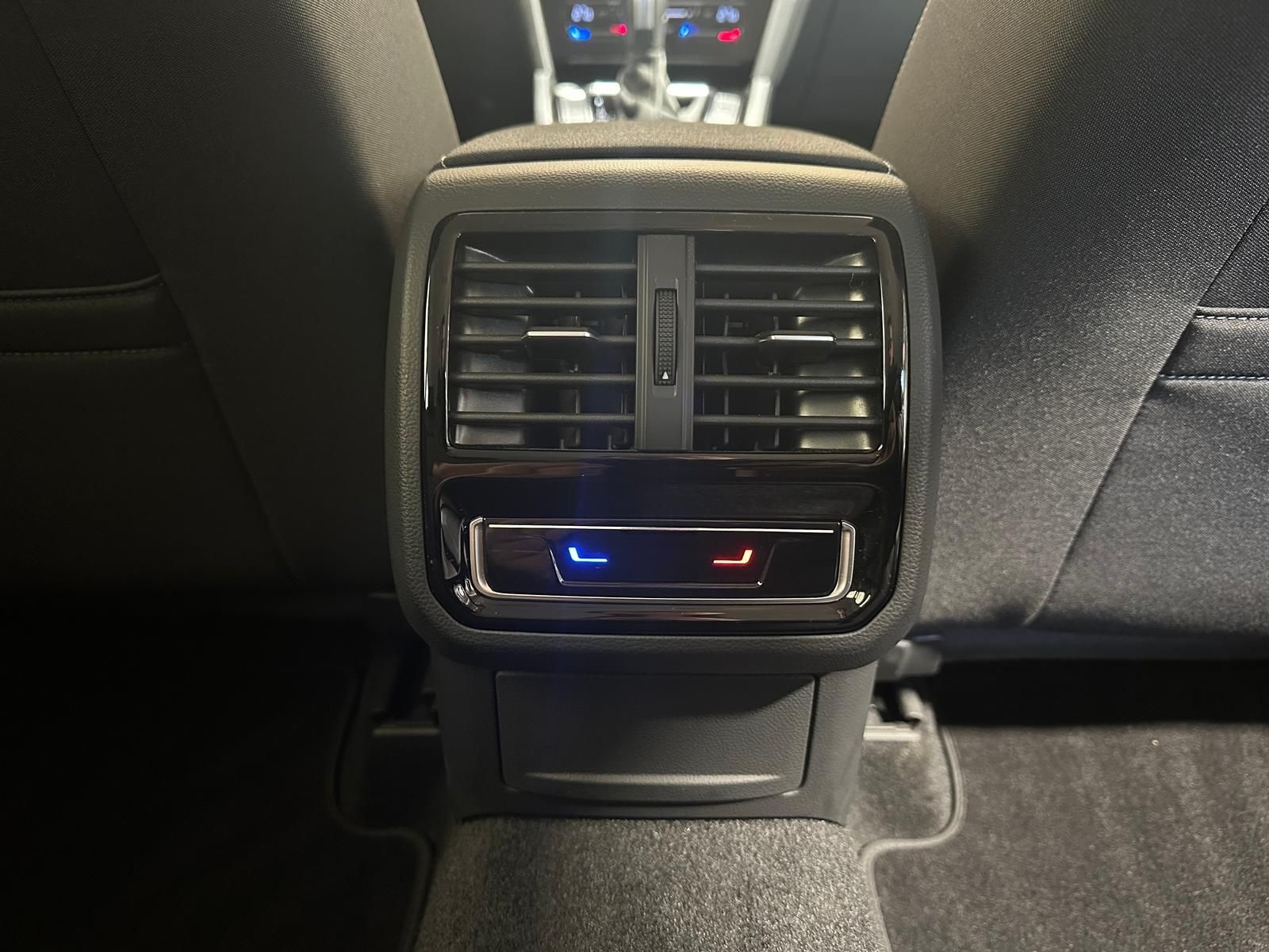 Volkswagen Passat Variant 2.0 TDI DSG Business LEDNavi|ACC foto 23