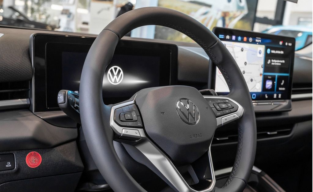 Volkswagen T-Roc Style 1.5 l eTSI DSG **AHK/NAV/WKR** 360° foto 12