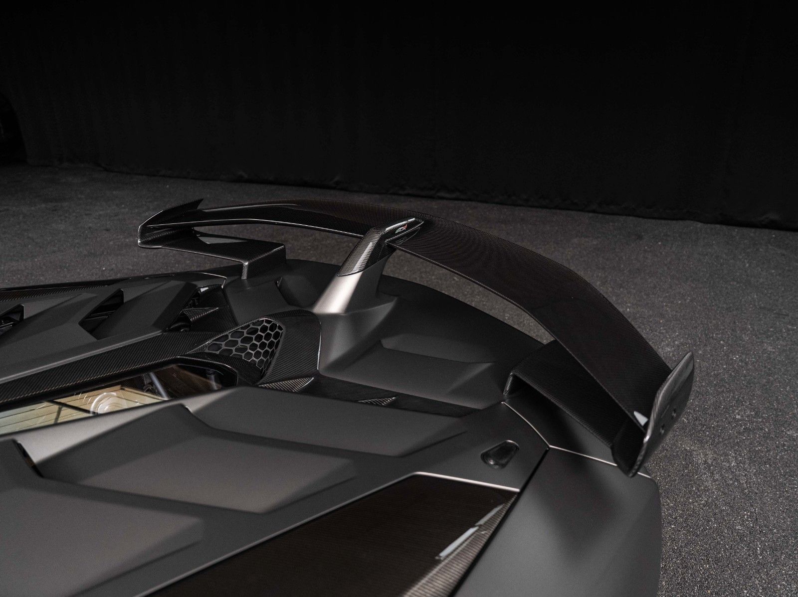 Lamborghini Aventador SVJ - One owner foto 14