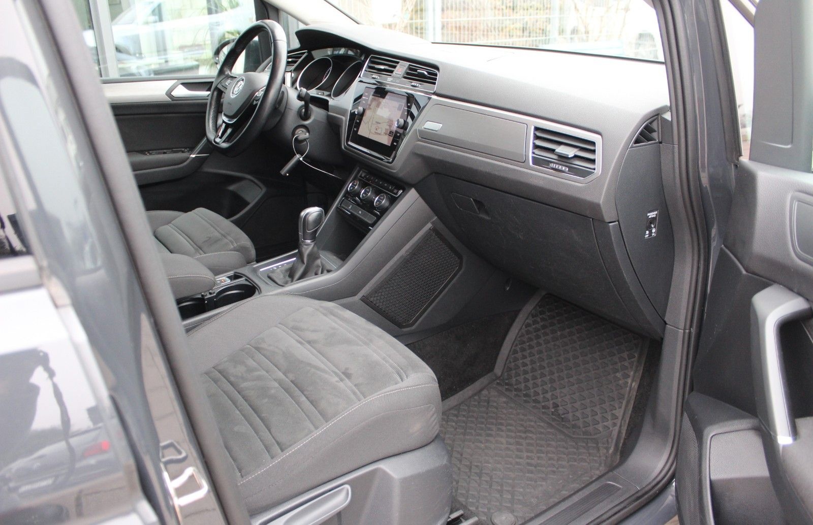 Volkswagen Touran Automatik foto 11