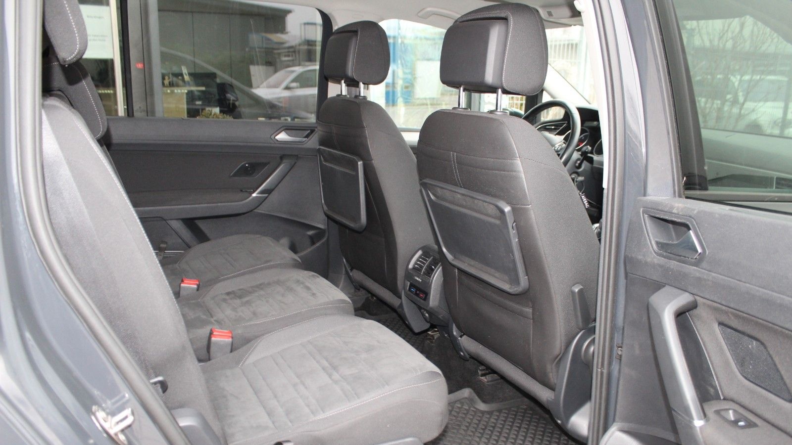 Volkswagen Touran Automatik foto 9