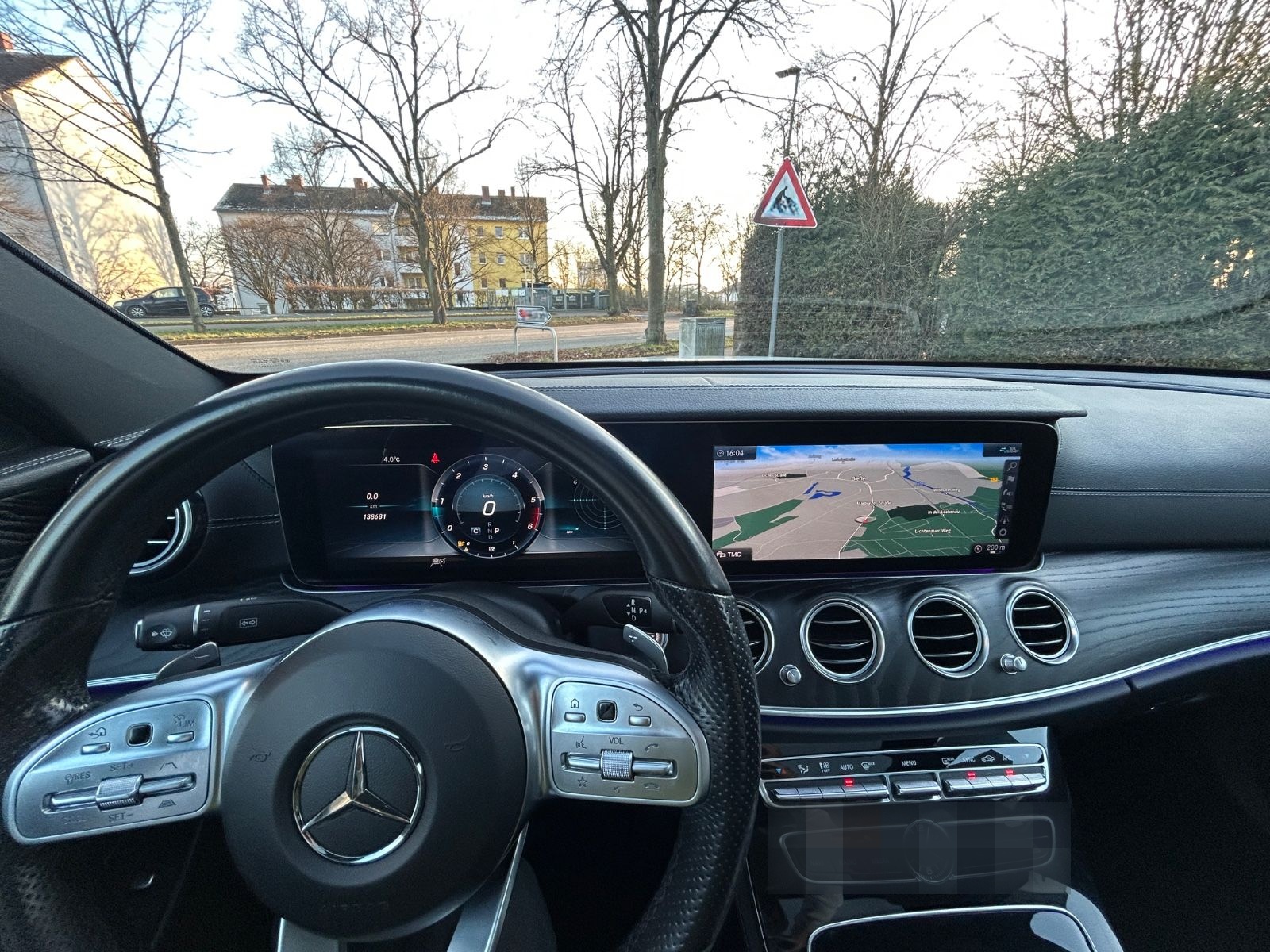 Mercedes-Benz E 220d Limousine AMG WIDESCR.  PANO LED 20ZOLL foto 16