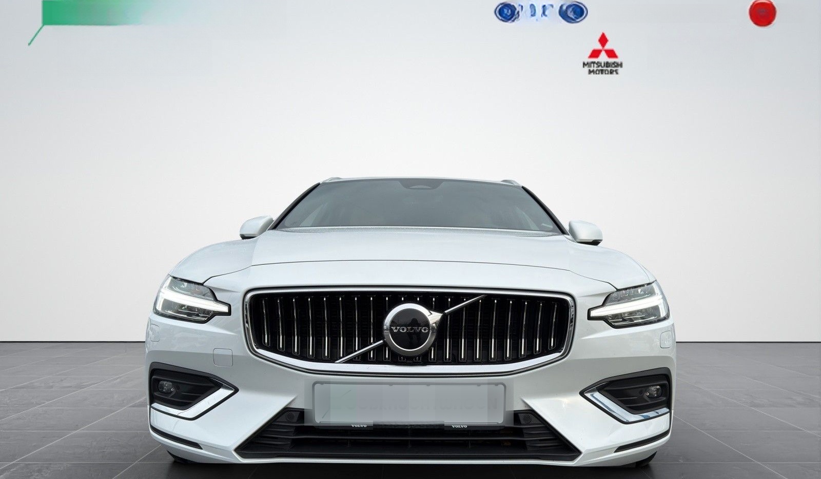 Volvo V60 B4 DCT Plus Bright/Keyless/ACC/RFK/DAB+ foto 2