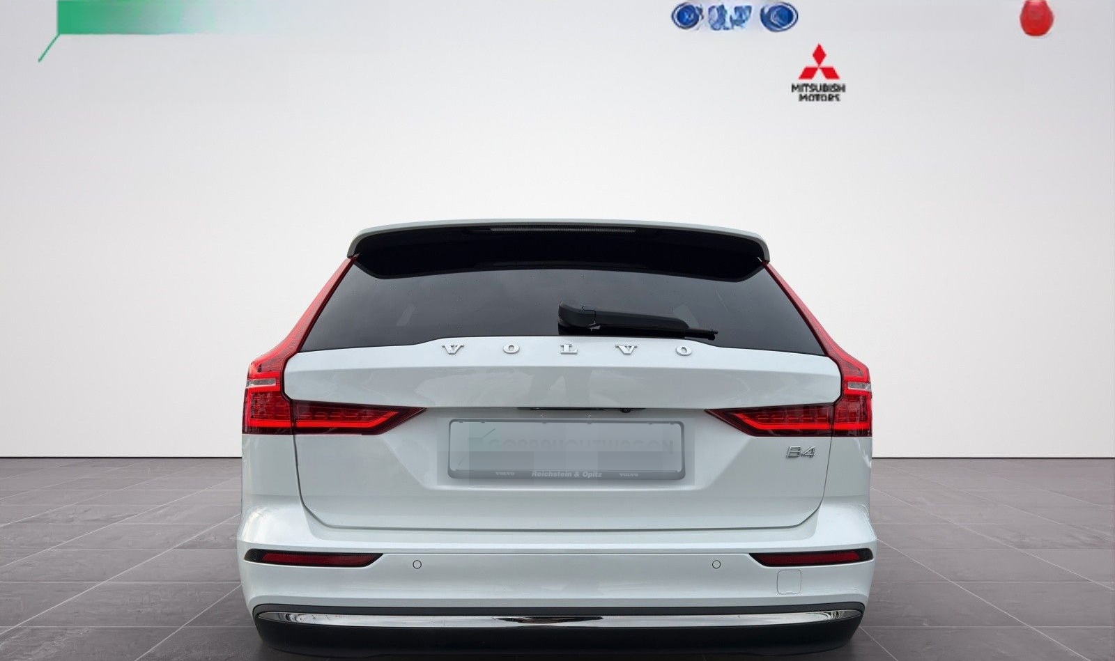 Volvo V60 B4 DCT Plus Bright/Keyless/ACC/RFK/DAB+ foto 7