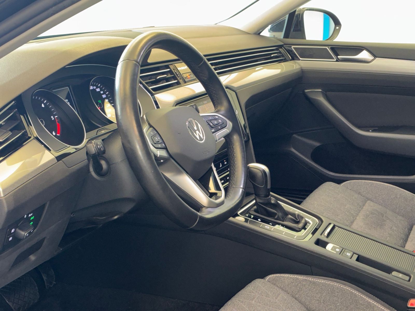 Volkswagen Passat Variant Business 2.0 TDI DSG *LED* foto 11