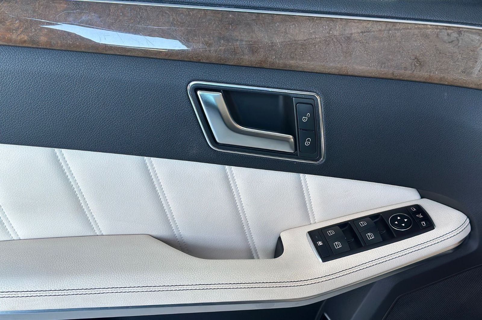 Mercedes-Benz E 220 BlueTec Lim. 9G-Tronic Voll 1.-Hand EURO6 foto 28