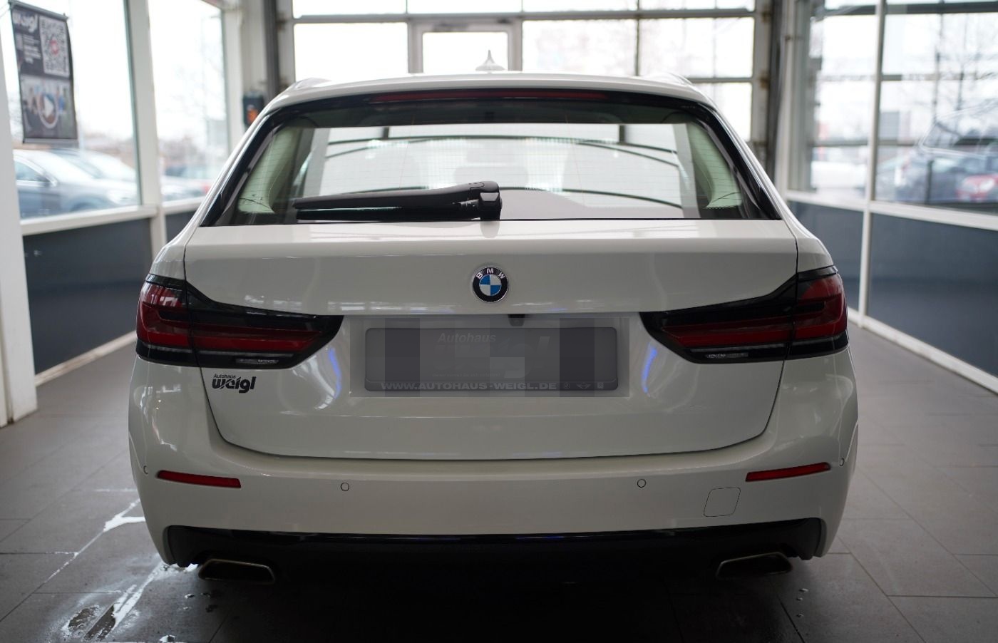 BMW 530d xDrive +ParkingAssist+AHK+HarmanKardonSyste foto 17