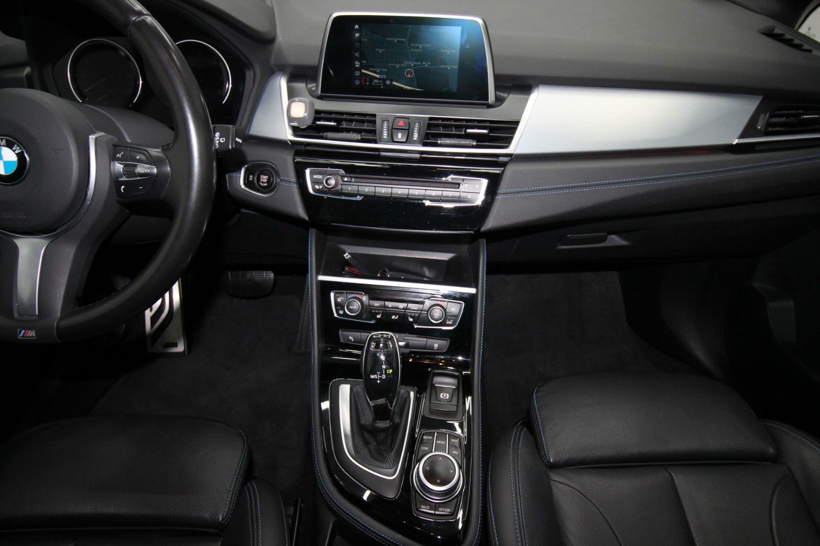 BMW 220d Gran Tourer xDrive M Sport foto 17