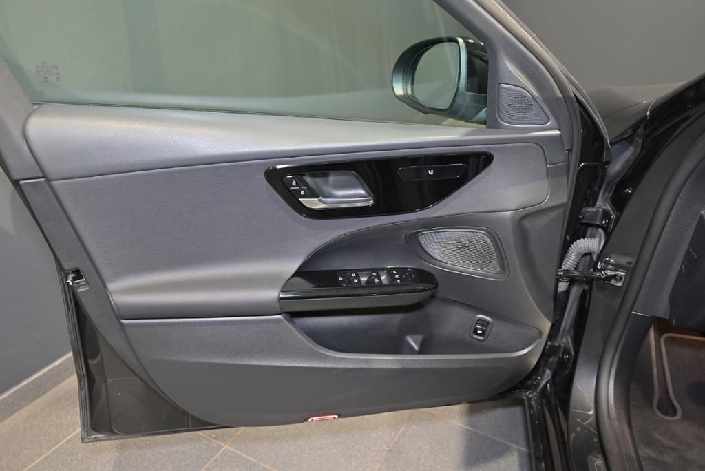 Mercedes-Benz C 200 d T AVANTGARDE/DIGITAL LIGHT/DISTRO/NIGHT foto 18
