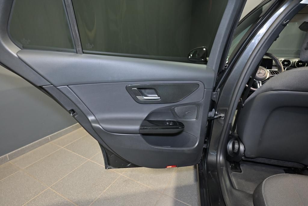 Mercedes-Benz C 200 d T AVANTGARDE/DIGITAL LIGHT/DISTRO/NIGHT foto 24