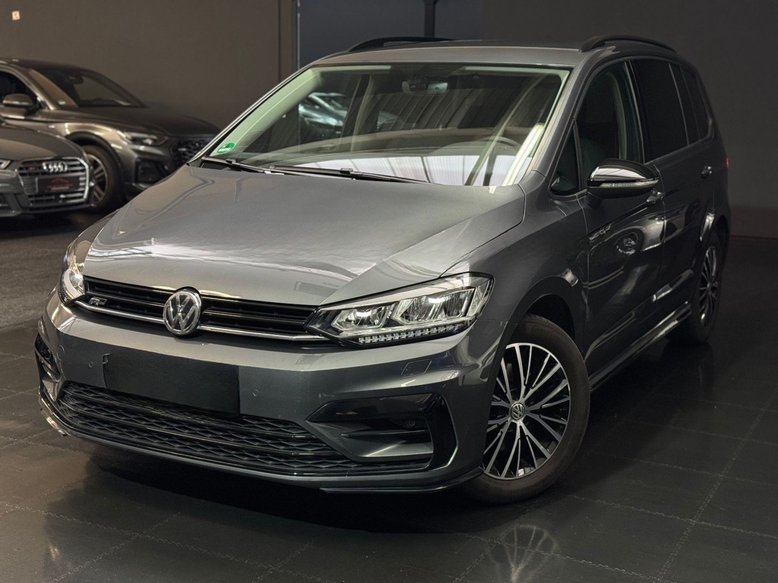 Volkswagen Touran Highline R-Line/DSG/Massage/Navi/LED/Temp foto 11