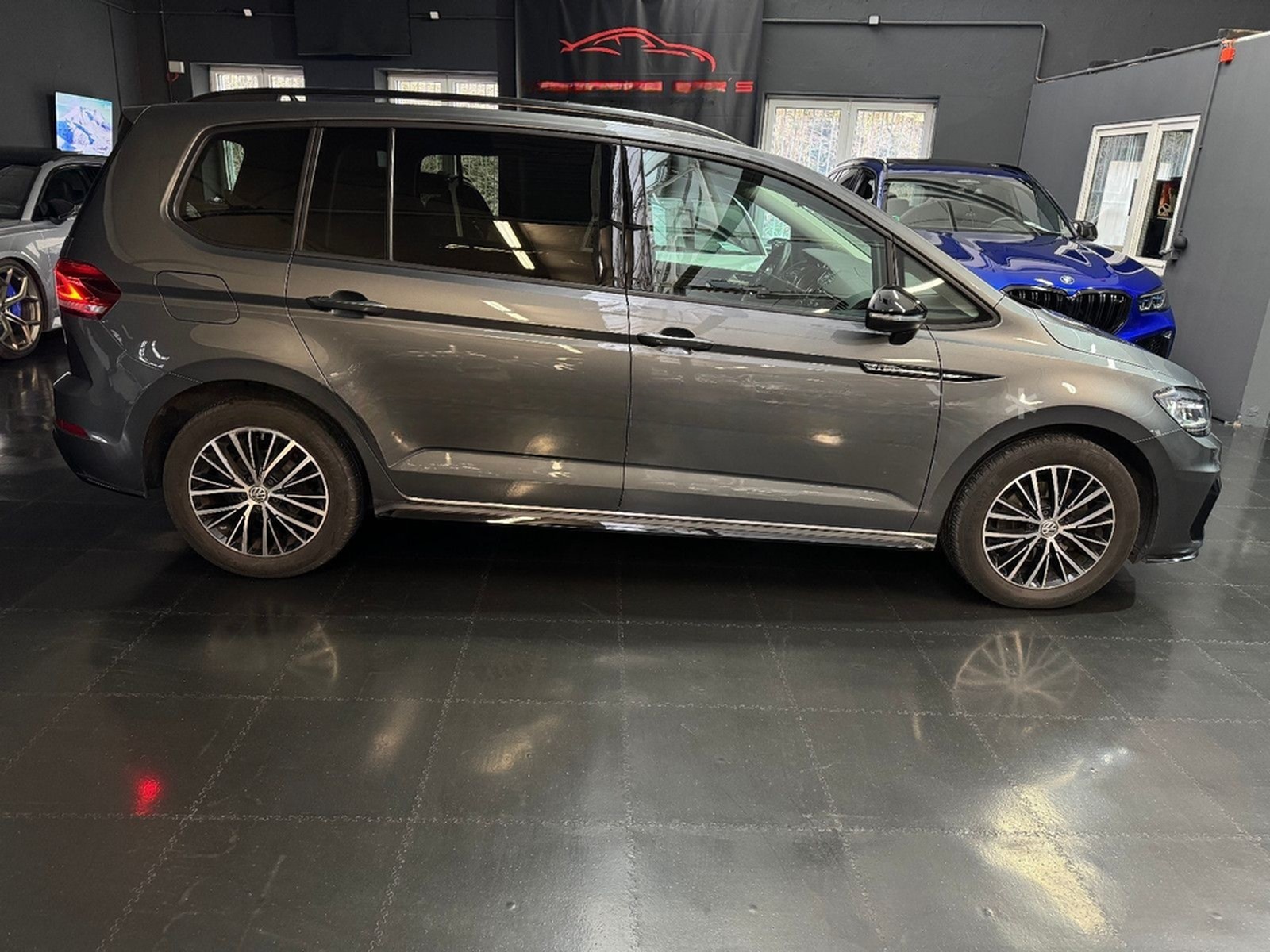 Volkswagen Touran Highline R-Line/DSG/Massage/Navi/LED/Temp foto 5