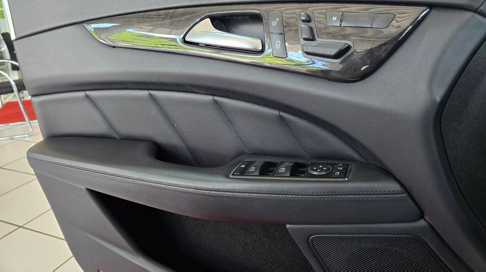 Mercedes-Benz CLS 500 4MATIC AMG ++NAVI+LED+GLASDACH+AIRMATIC+ foto 11
