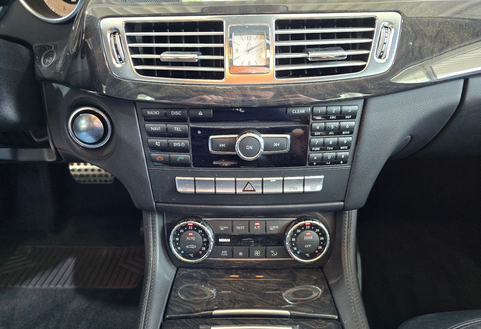 Mercedes-Benz CLS 500 4MATIC AMG ++NAVI+LED+GLASDACH+AIRMATIC+ foto 13