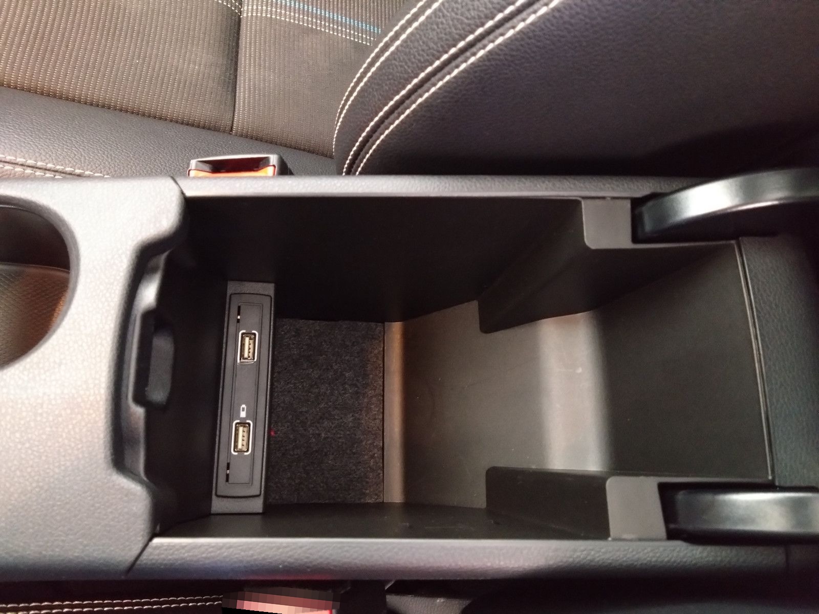 Mercedes-Benz CLA Shooting Brake CLA 200 AHK Panoramadach foto 18
