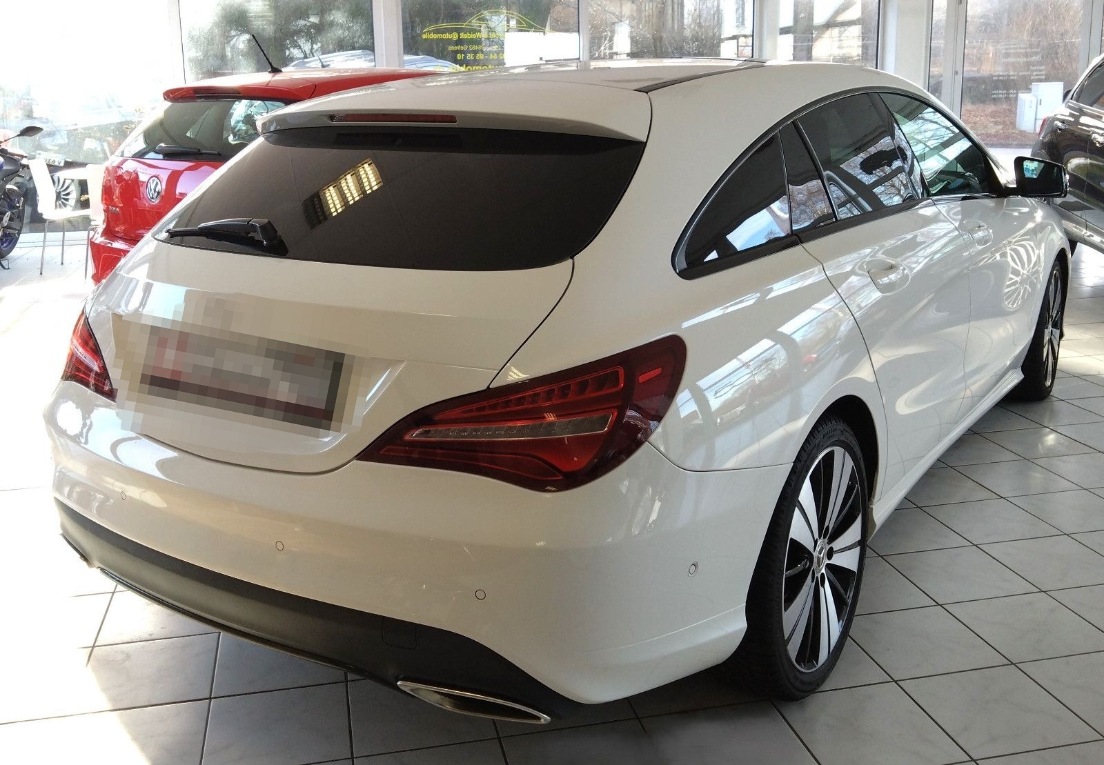 Mercedes-Benz CLA Shooting Brake CLA 200 AHK Panoramadach foto 4