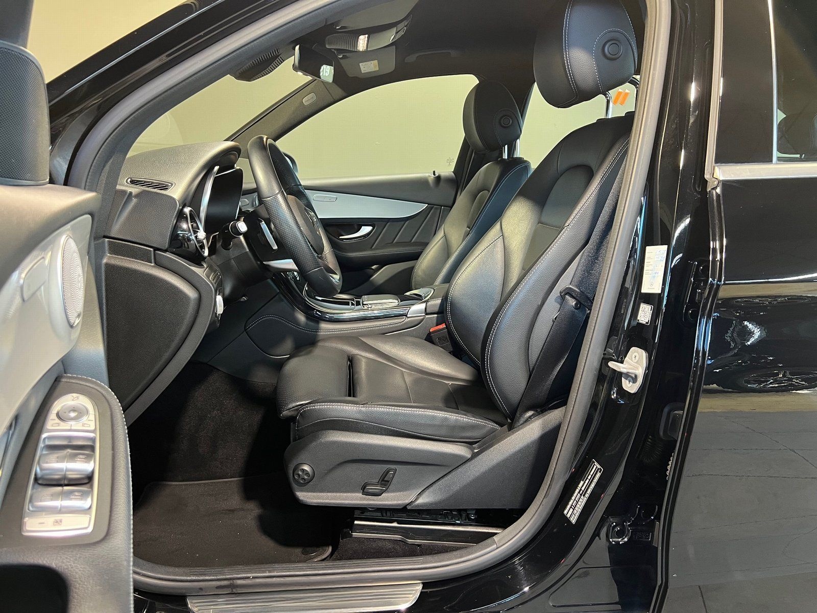 Mercedes-Benz GLC 300 4M AMG Sound/Totw/MBUX/360°/ele.Heck/20" foto 8