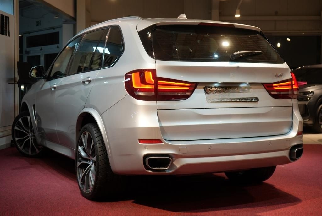 BMW X5 xDrive30d M Sport *7-Sitzer*LED*Navi*LEDER* foto 2