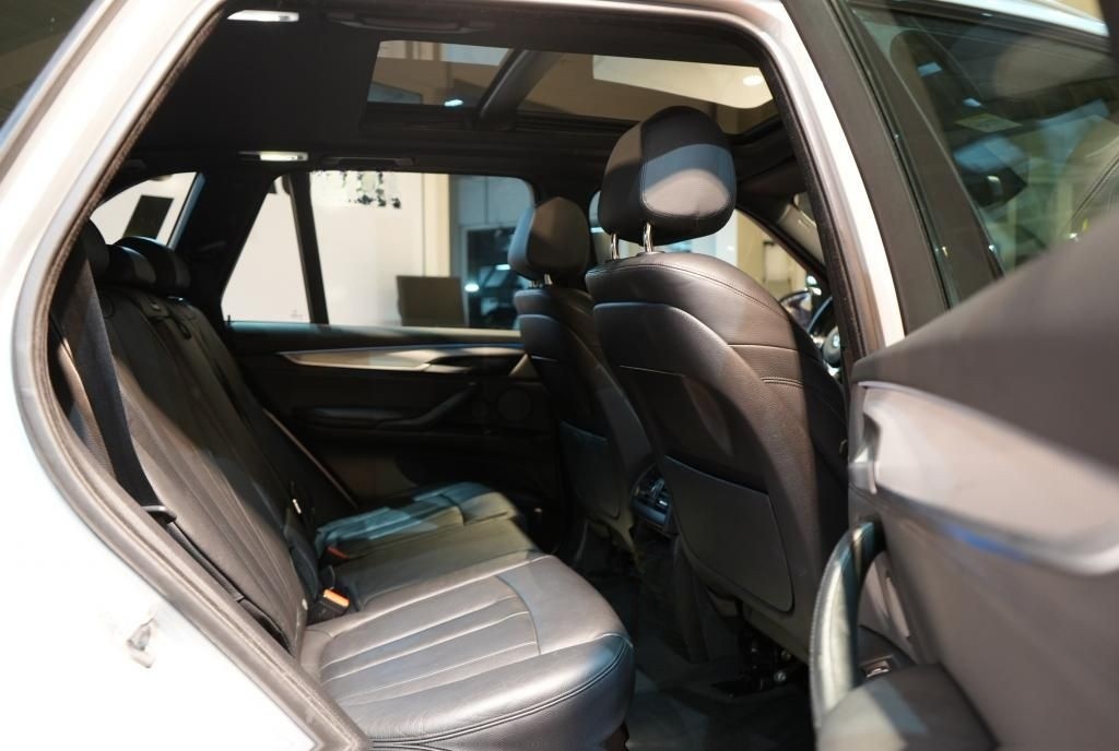 BMW X5 xDrive30d M Sport *7-Sitzer*LED*Navi*LEDER* foto 9