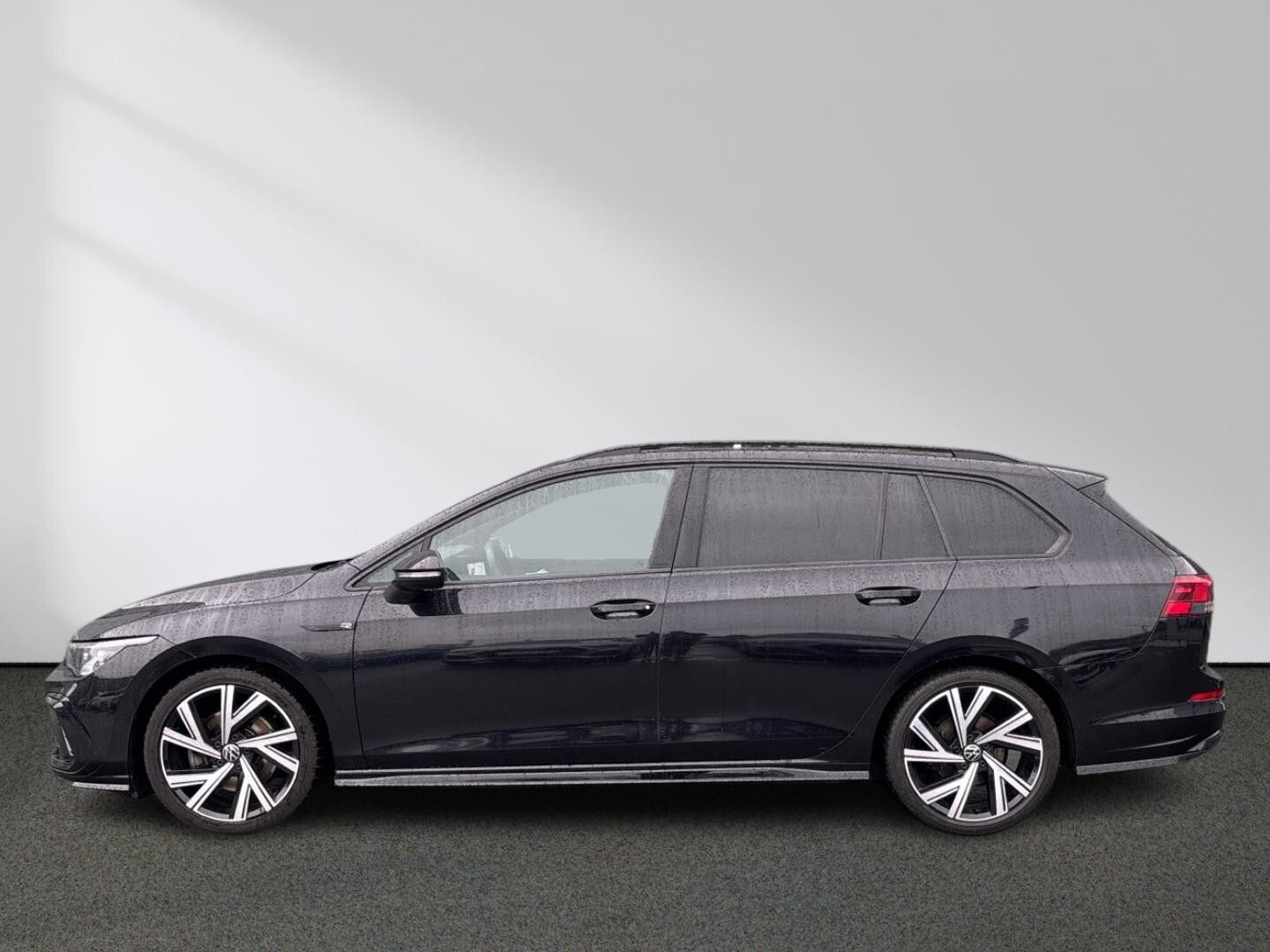 Volkswagen Golf VIII Variant R-Line 2.0 TDI DSG CarPlay ACC foto 2