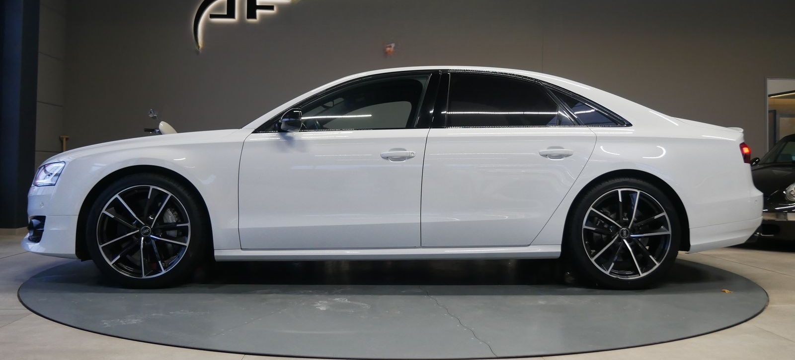Audi S8 Plus quattro HUD Pano Bose MMI Touch Keramik foto 2