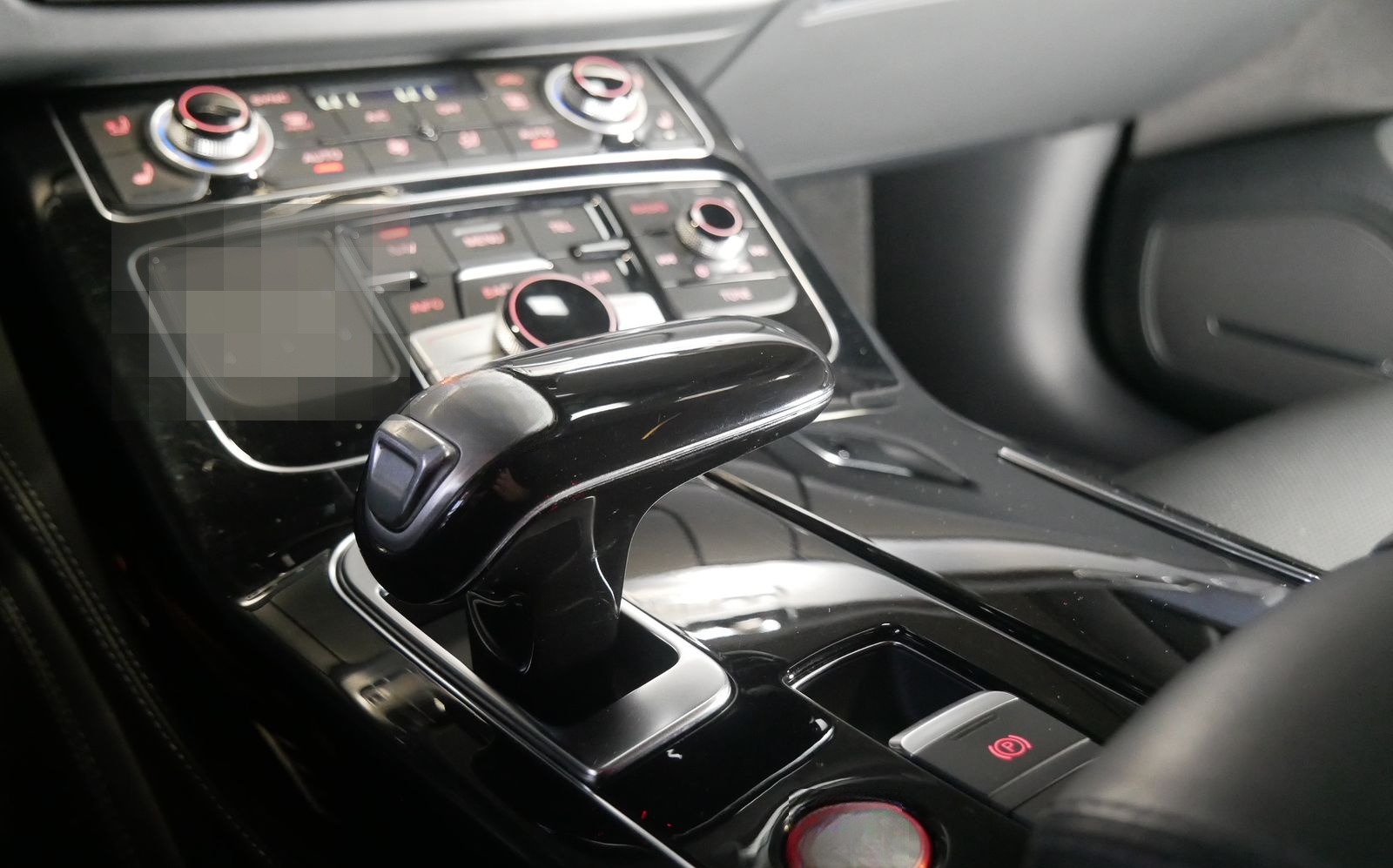 Audi S8 Plus quattro HUD Pano Bose MMI Touch Keramik foto 22