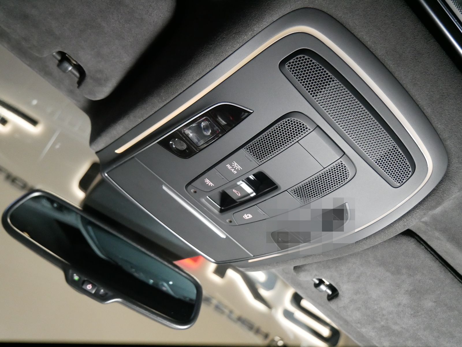 Audi S8 Plus quattro HUD Pano Bose MMI Touch Keramik foto 24