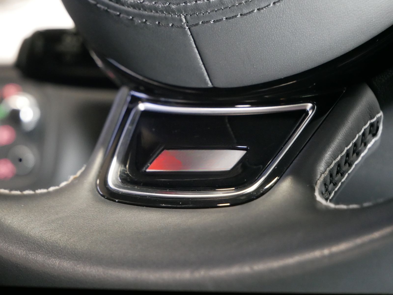 Audi S8 Plus quattro HUD Pano Bose MMI Touch Keramik foto 25