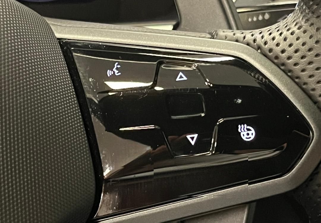 Volkswagen Tiguan R 2.0 TSI DSG 4mot. "Black Style"... foto 13