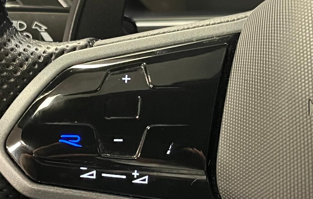 Volkswagen Tiguan R 2.0 TSI DSG 4mot. "Black Style"... foto 14