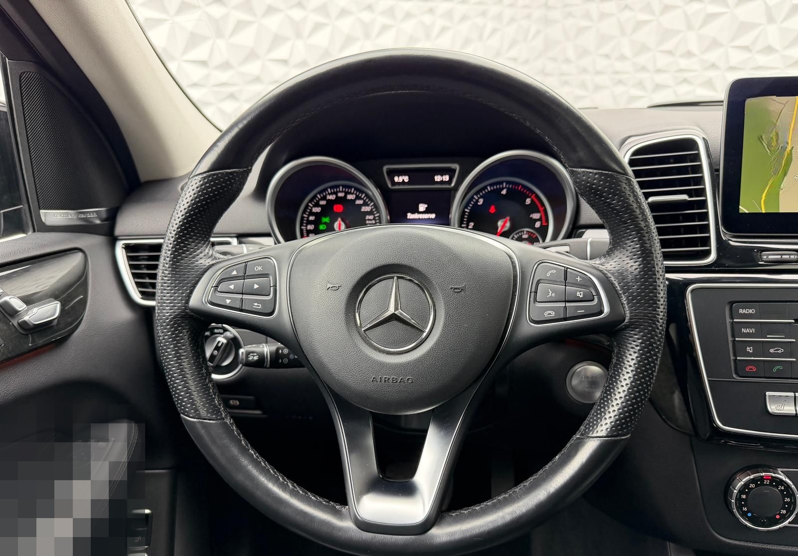 Mercedes-Benz GLE 350d AMG/AIRMATIC/STDHZG/DISTRO/H&K/PANO/AHK foto 14