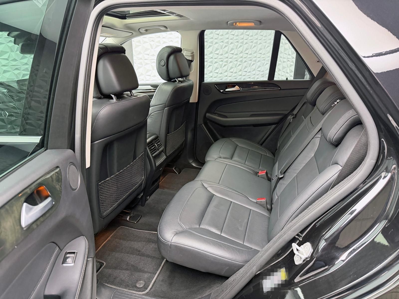 Mercedes-Benz GLE 350d AMG/AIRMATIC/STDHZG/DISTRO/H&K/PANO/AHK foto 15