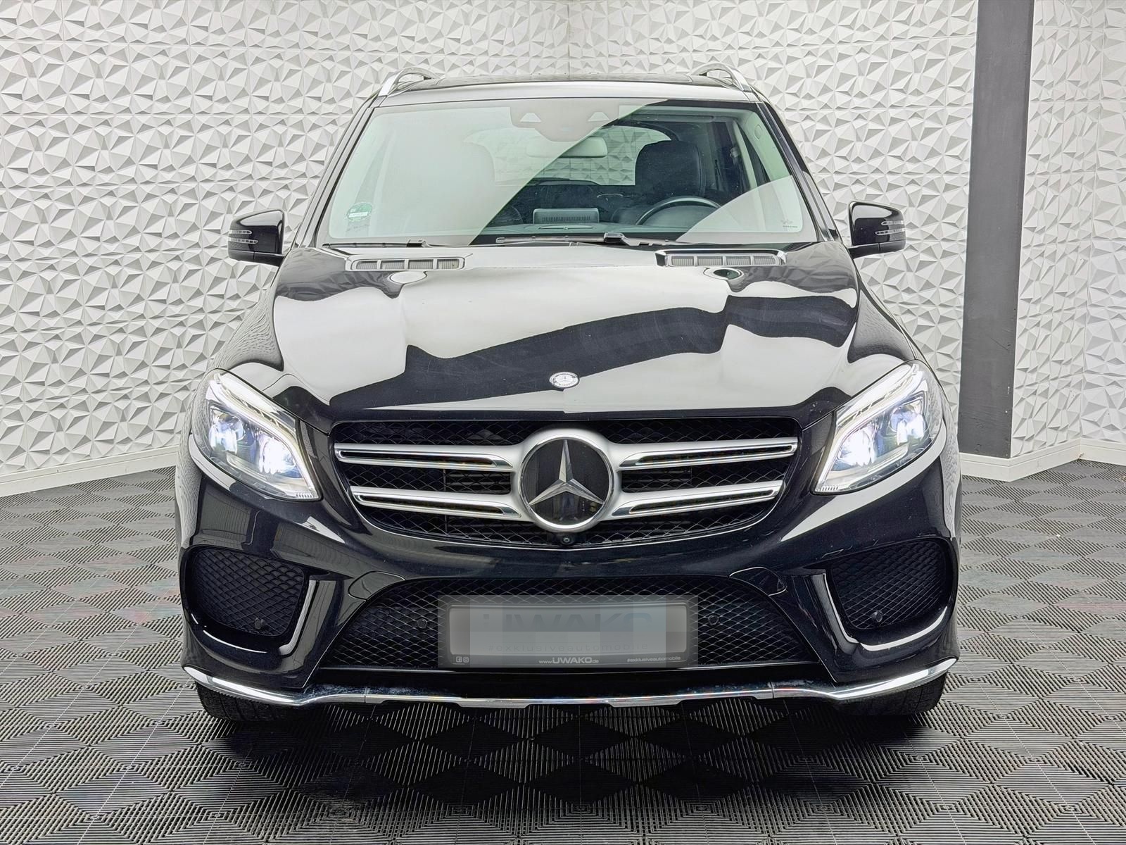 Mercedes-Benz GLE 350d AMG/AIRMATIC/STDHZG/DISTRO/H&K/PANO/AHK foto 4