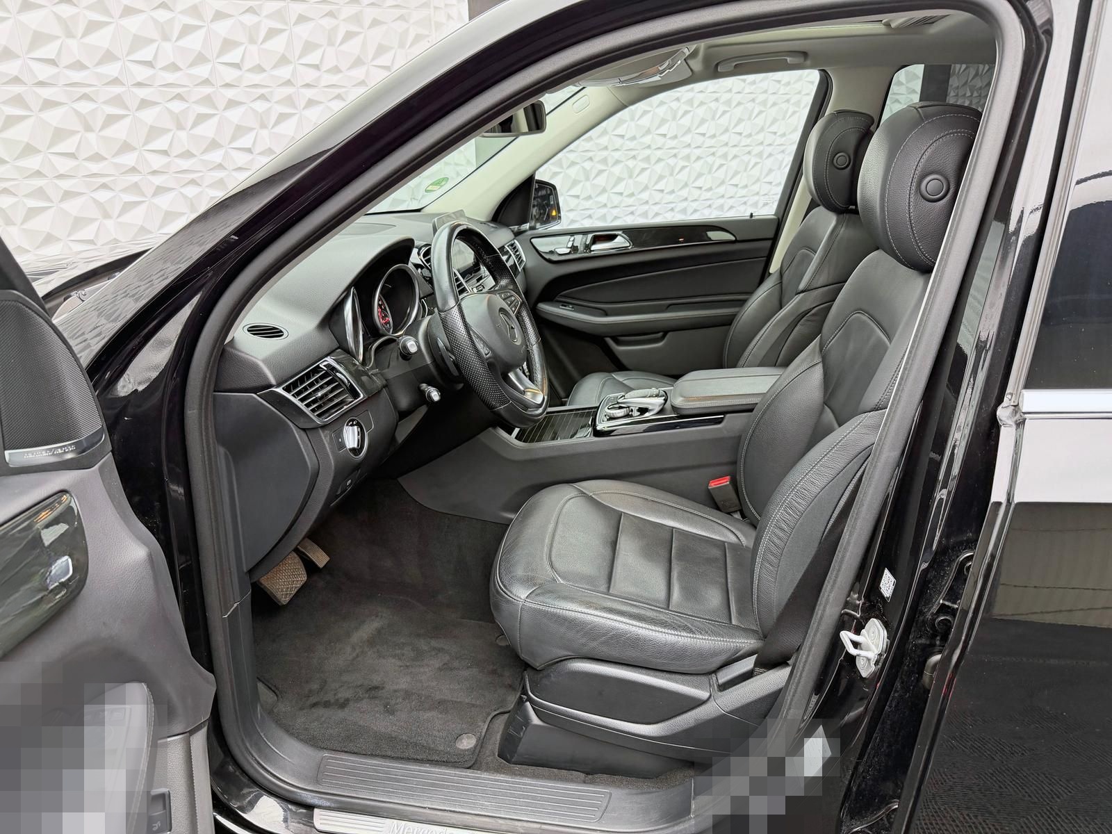 Mercedes-Benz GLE 350d AMG/AIRMATIC/STDHZG/DISTRO/H&K/PANO/AHK foto 7