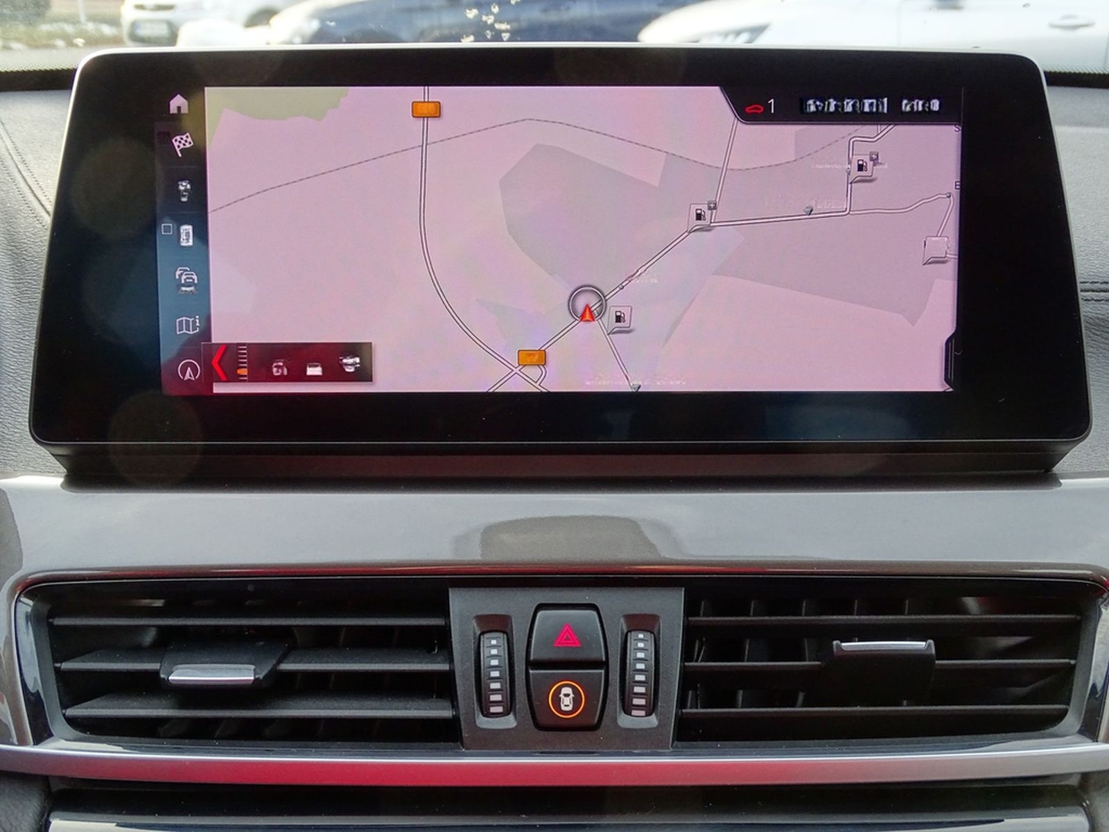BMW X1 20d xDrive xLine LED Navi Kamera AHK Head-Up foto 11