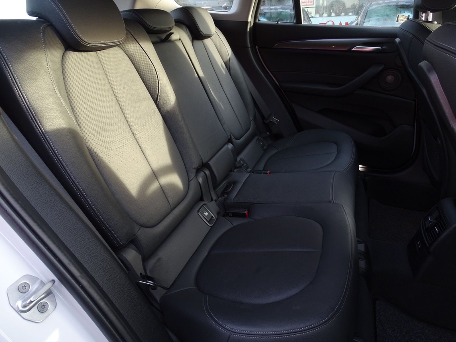 BMW X1 20d xDrive xLine LED Navi Kamera AHK Head-Up foto 26