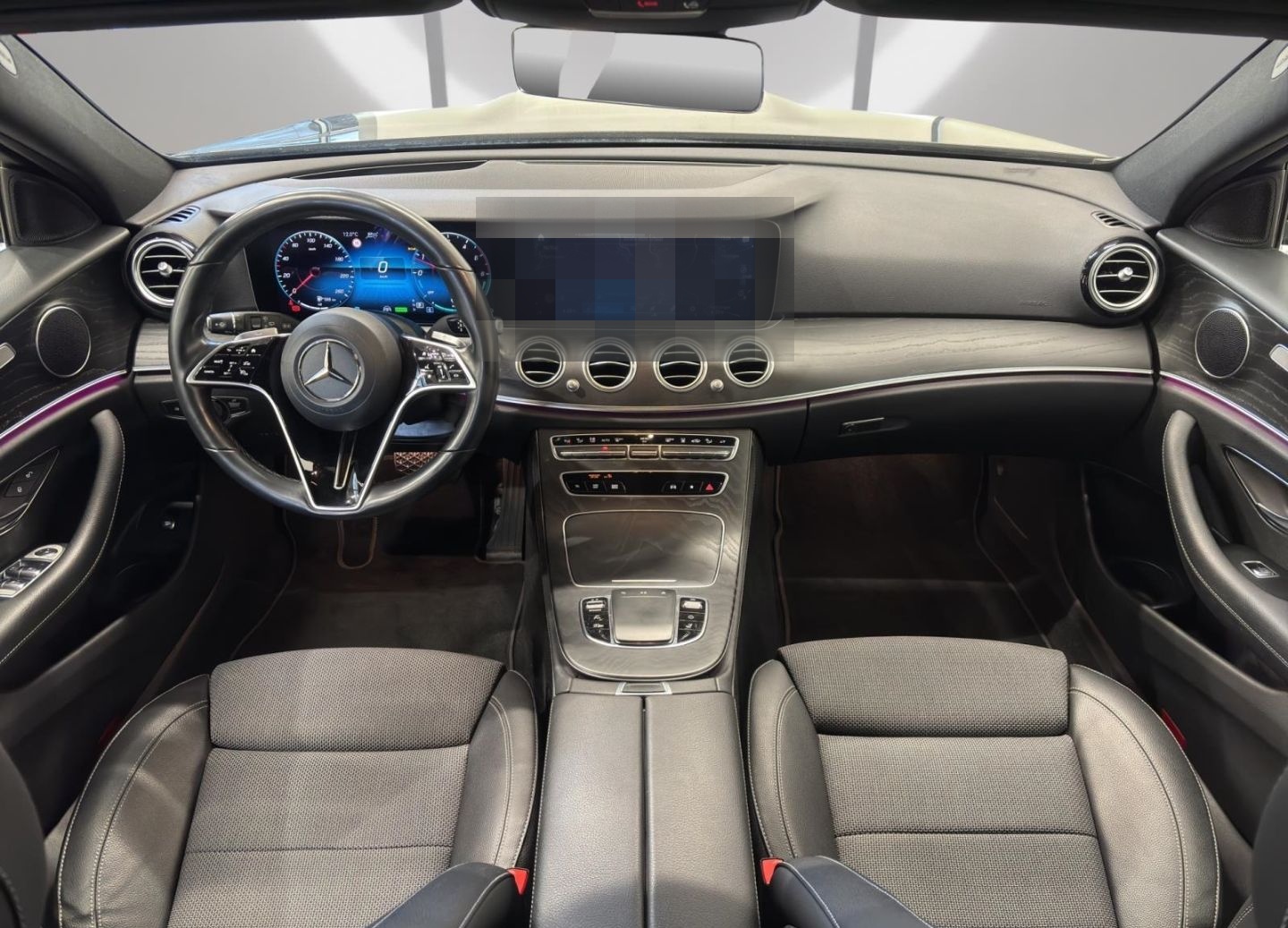 Mercedes-Benz E 300 de 4M T AVANTGARDE BUS+NIGHT+HUD+DIST+360° foto 8