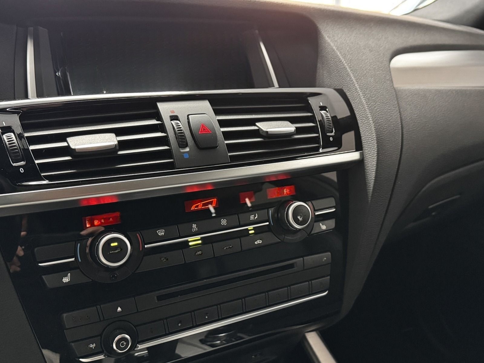 BMW X4 M40 i HUD RFK KEYL. GLASDACH SCHECKHEFT foto 20