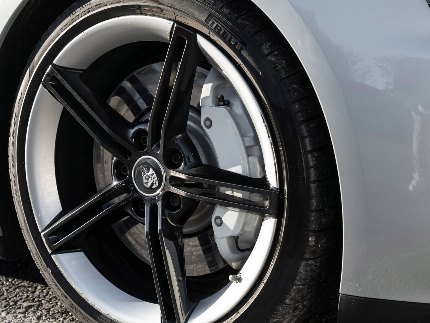 Porsche Taycan 4S Sport Chrono Paket 21-Zoll PSCB foto 14
