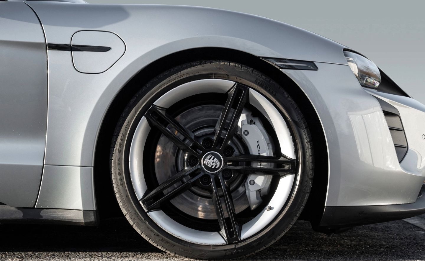 Porsche Taycan 4S Sport Chrono Paket 21-Zoll PSCB foto 6