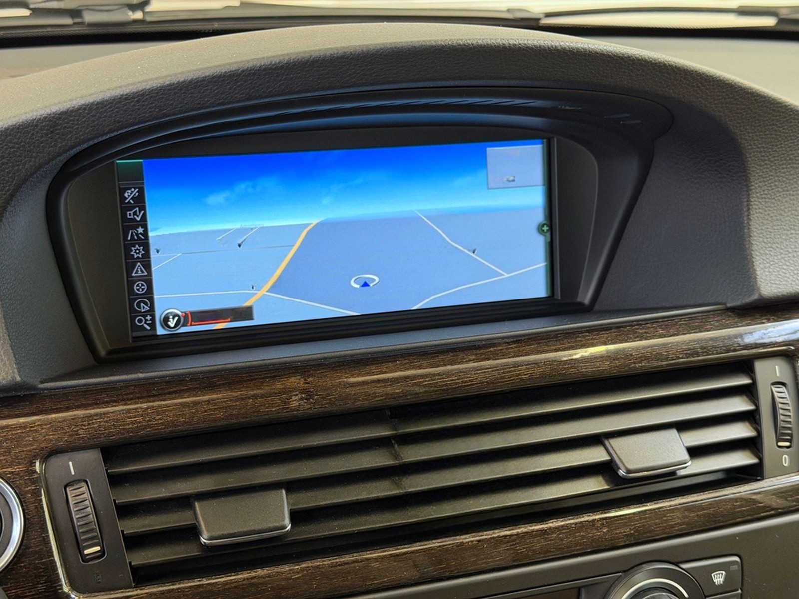 BMW 330d Cabrio*M-Paket*Bi-Xenon*Navi*Har/Ka*Leder* foto 17