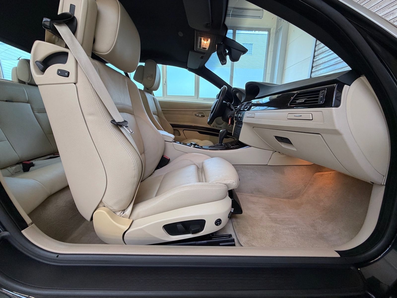 BMW 330d Cabrio*M-Paket*Bi-Xenon*Navi*Har/Ka*Leder* foto 31
