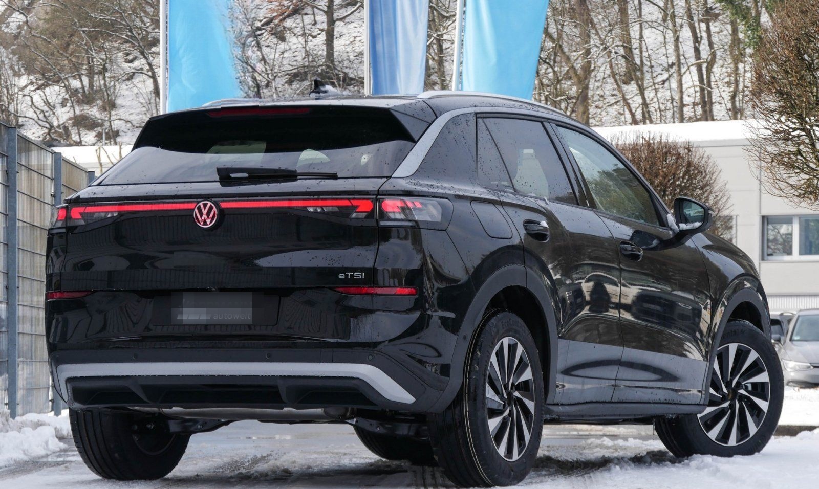 Volkswagen T-Roc Style 1.5 eTSI OPF 150 PS DSG Pano,IQ,Navi foto 2