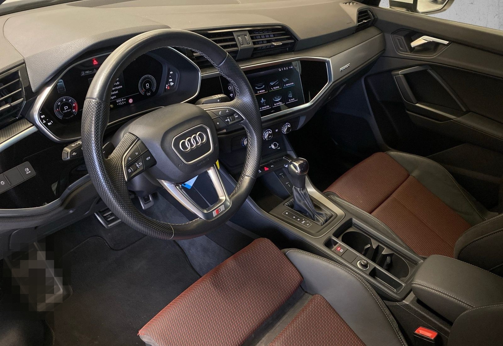 Audi Q3 Sportback 35 TDI qu. S-tr. *S-line*AHK* foto 7