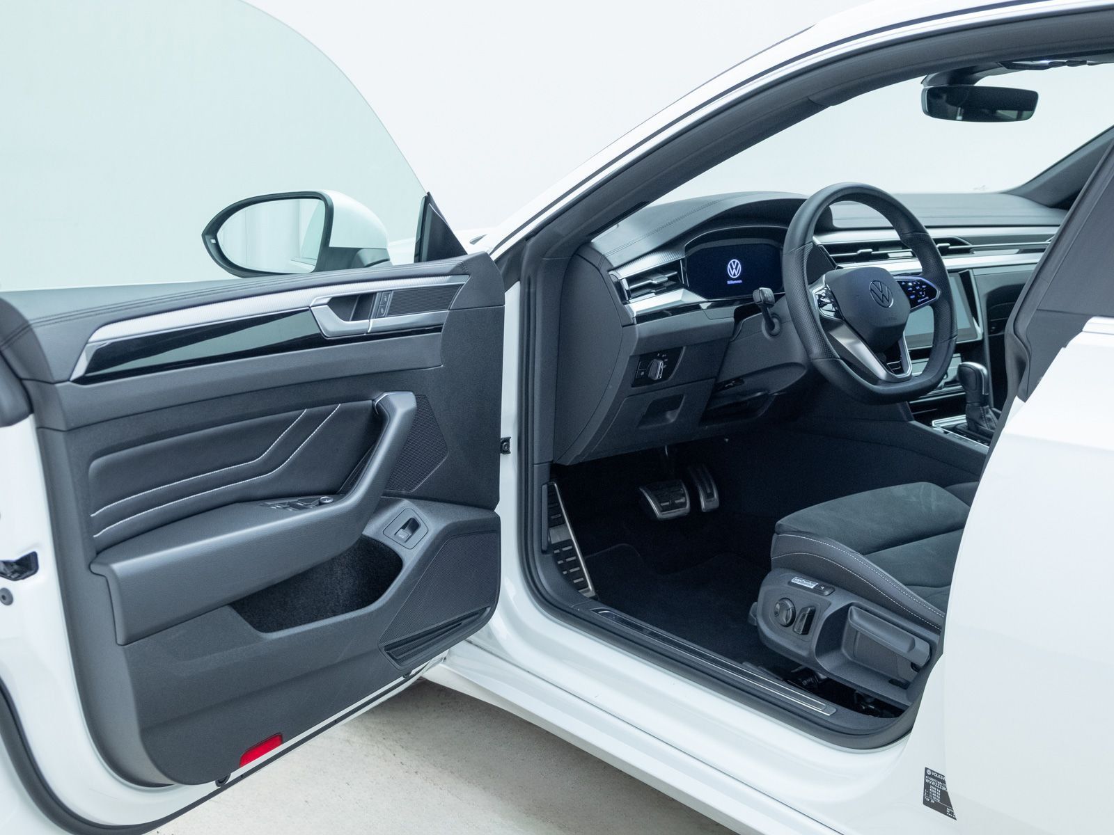 Volkswagen Arteon 2.0 TDI R-Line *DSG*APP*ACC*LED*NAV*RFK* foto 11